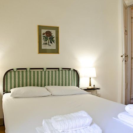 Hotel Omiros Ermoupoli Bagian luar foto