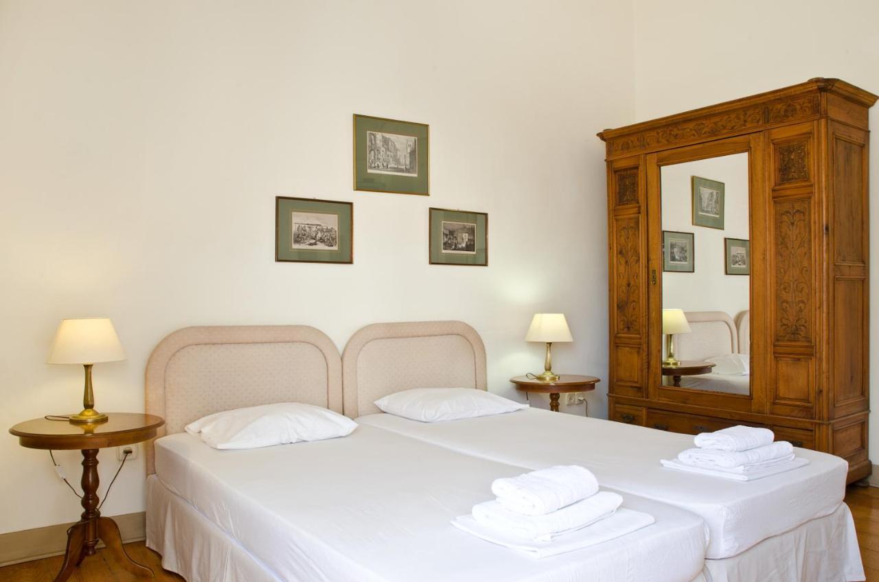 Hotel Omiros Ermoupoli Bagian luar foto