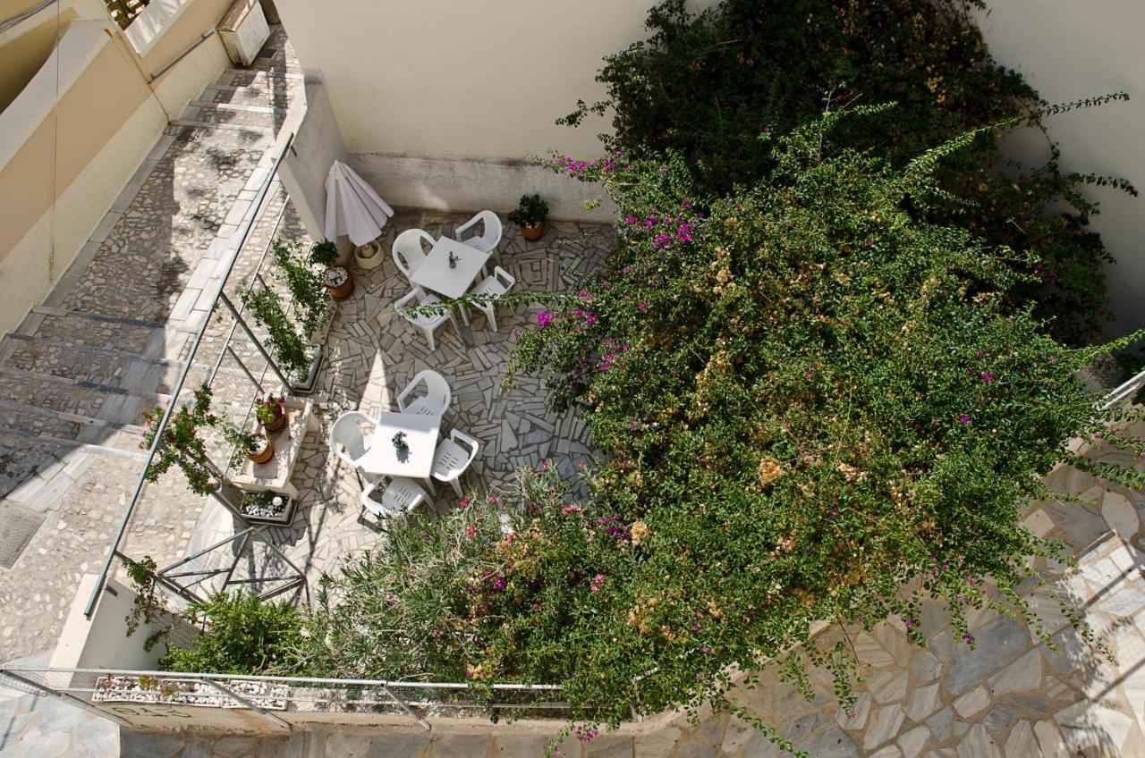 Hotel Omiros Ermoupoli Bagian luar foto