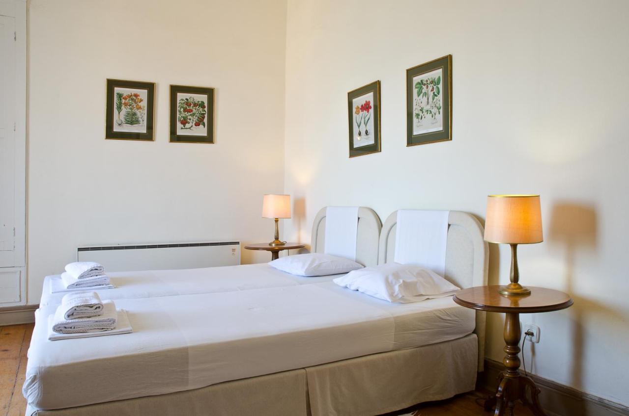 Hotel Omiros Ermoupoli Bagian luar foto