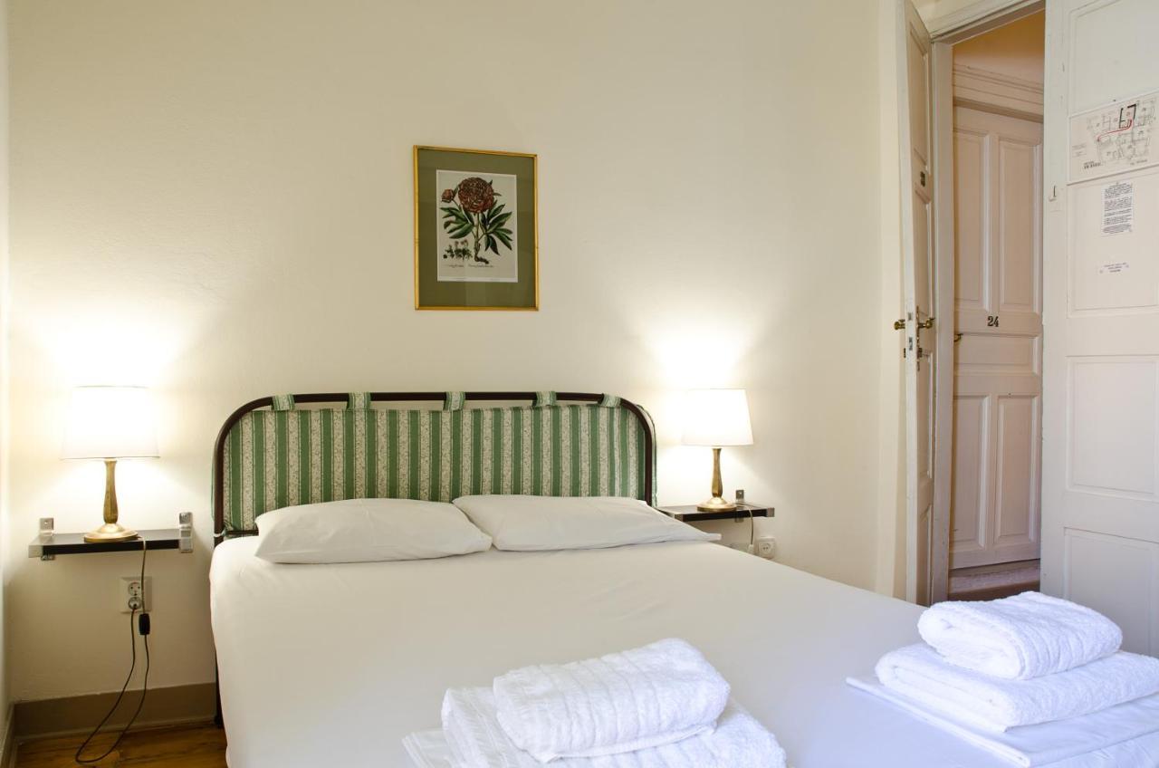 Hotel Omiros Ermoupoli Bagian luar foto