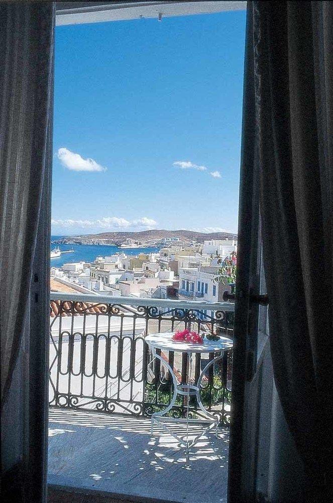 Hotel Omiros Ermoupoli Bagian luar foto